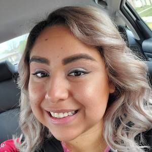 Meet your Posher, Melina